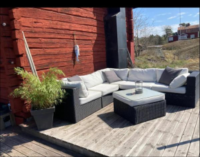 Cabin retreat in the archipelago in Djurö